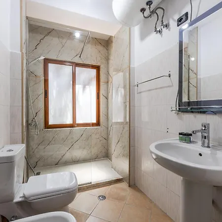 Waves Retreat 1br By Pikhost * Golem (Tirana)