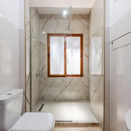 Waves Retreat 1br By Pikhost Appartement Golem (Tirana)
